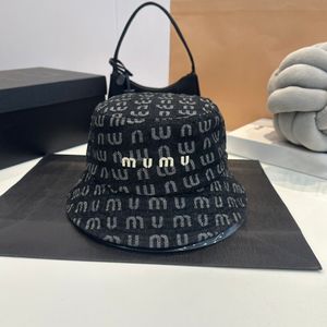 Designer Bucket Hat Ladies Luxury Letter Bucket Hat Fashion High Quality Cowboy Hat Outdoor Shade Hat Four Seasons Wearable