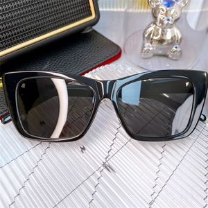 Designer-Sonnenbrille für Damen, Katzenaugen, kreative Brille, 276 Glimmerrahmen mit Buchstaben, occhiali da sole, westlicher Stil, UV-beständige Brille, Designer-Reife, PJ020 B4