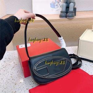 Evening Bags 2024 Fashion Flap Jingle Women Shoulder Bags Soft Ladies Underarm Crossbody Saddle Bag Handbag Versatile Occasions Portable Letter Tote Bag