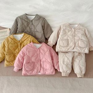 Set di abbigliamento Autunno Inverno Bambini Abiti in cotone Ragazzo Ragazza Bambino Solido in pile Addensare Jacekt Suit Kid Plus Velluto Casual Top Cappotto Pantaloni