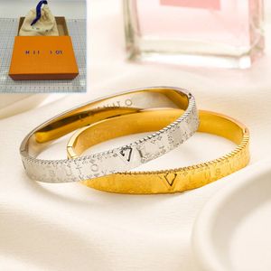 Gold Plated Luxury Charm Bangle Stainless Steel Designer Bangle Spring New Birthday Love Gifts Bracelets Designed for Women Boutique Bangle With Box Jewelry