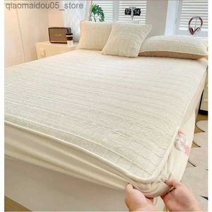 Conjuntos de cama Lençóis quentes com capas de cama elásticas em jacquard, capas de cama de veludo, capas de cama simples, protetores de colchão quentes (sem fronhas) Q240228