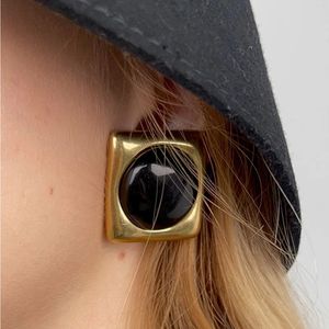 Banhado simples quadrado preto retro brincos parafuso prisioneiro medieval ouro grande exagerar piercing jóias para mulheres menina presentes de viagem 240219