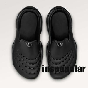 Designer Slides Shark Clog Flat Luxury Sandals Pares tofflor Casual Shoes For Women Men Black Marine White Summer Beach Bekväm modestorlek 35-45 EUR