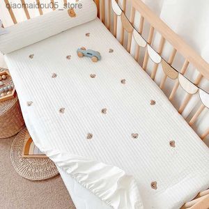 Sängkläder set baby sängkläder baby lakan 60x120/70x130 bomulls täcken nyfödda pojkar och flickor blöja kuddar skydd täcker sängkläder set q240228