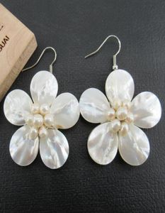 Dangle żyrandol Naturalny biały perłowa muszla kwiatowa Srebrne kolczyki