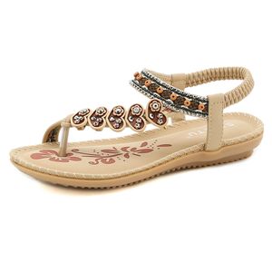 2024 أنيقة Womens Gai Sandals عالي الجودة مع تصميمات Slippers الكلاسيكية المسطحة المتوفرة بأحجام الاتحاد الأوروبي 36-42