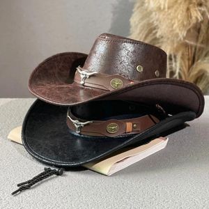 Basker Western Cowboy Hat Ox Head Belt Rivet Fedora Hats Män kvinnor utomhus reser vintage bred grim faux läder cowgirl sol mössor