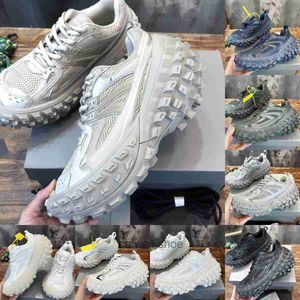 2024Sneakers Designer Defender Shoes Summer 22 Women Men Tire Shoes Rubber Dad Chunky Sneaker Casual Fashion Mesh and Nylon Shoe Size Extreme Tire Tread Sole 35-45