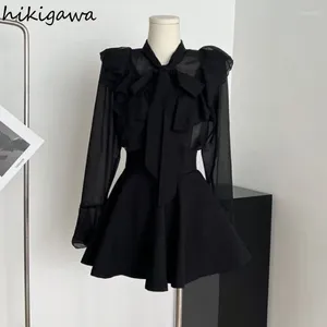 Arbetsklänningar koreanska tvåstycken set kvinnor kläder Roupas femme svart chiffongskjorta hög midja a-line mini kjolar kostym vintage sommaruppsättning