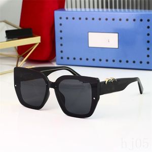 Retro-Luxus-Sonnenbrille für Damen, Designer-Sonnenbrille, Brille mit großem Rahmen, Kunststoff, schwarz, modisch, Gafas de Sol, tragbar, Strand, Herren-Designer-Sonnenbrille, High-End, PJ022 B4