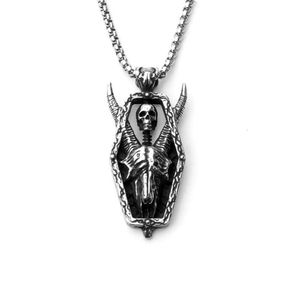 Men's Cast Sheep Head Skull Pendant Necklace Personalized Antique Silver Color Photo Frame Ox Titanium Stainless Steel Chain Punk Rock Gothic Jewelry Wholesale