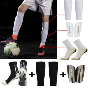 Bir Set Hight Elastikiyet Futbol Shin Guard Sleeve Yetişkinler Çocuklar Antislip Sock Futbol Pedleri Bacak Kapağı Spor Koruyucu Dişli Destekleme
