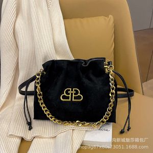 Zhaocai Money Creative Decoration Niche New Xiaoxiangfeng Women's One Shoulder Crossbody Drawstring Bag 75% Factory Wholesale