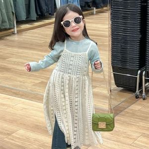 Kläder sätter 2024 Autumn Spring Baby Girls kläder Little Girl Long Sleeve Tops Lace Dress Denim Bell Bottom Outfits Children's