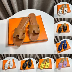 Frete grátis chinelos de Paris de luxo para mulheres slides sandálias de designer moda salto baixo plataforma de couro mulher pantoufle sandles sapatos ao ar livre claquette