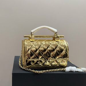 Flap Mini Women Bag na ramię 18 cm projektant portfel Gold Hardware Crossbody Underarm Fanny Pack 5-kolor Vintage Suitcase Street Casual Bag Kluczowa torba Pochette Sacoche