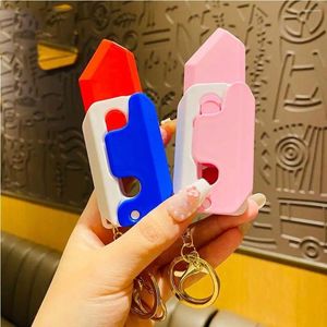 Keychains 3D Gravity Carrot Key Chain Decompression Push Card Small Toy Printing Pendant Mini Model Halloween Gift