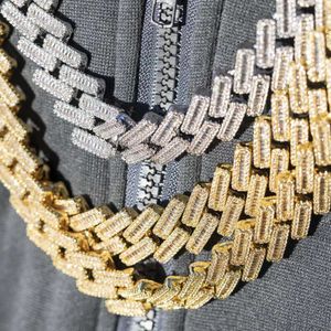 Factory Custom 14Mm Sterling Sier VVS Baguette Moissanite Iced Out Shape Miami Cuban Link Chain Necklace