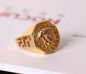 Guldpläterade ringmän och kvinnliga gator hiphopringar ihåliga designer retro ring 2021 ny stil ring4539480