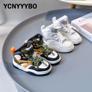 Utomhusbarn sport sneakers barn märke höga toppskor baby flickor läder casual sneakers pojkar vita chunky sneakers tränare hösten