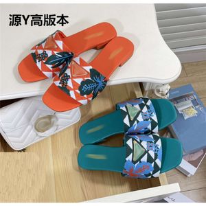 Got It! High Version 2023 New Flat Bottomed Slippers for Women's Outerwear Printed Metal Buckle One Word Foreign Trade Sandals