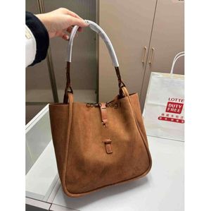 Women Hobo Bag Bag Luxury Designer Fashion Fashion Counter LARGE LACK HANDBAG CROSSBODY PRES