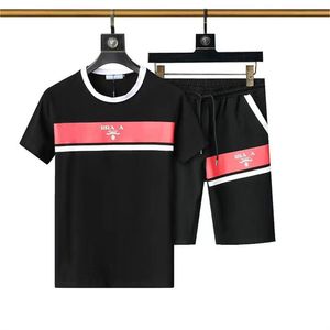 Tute da uomo firmate Completi Felpe da jogging Tute da jogging sportive Tute da uomo Set da due pezzi T-shirt Pantaloncini a maniche corte stampati estivi