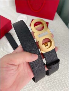 2024 Cinture da donna da uomo di design di qualità selezionata Cintura in pelle bovina con fibbia ad ago liscia di alta qualità