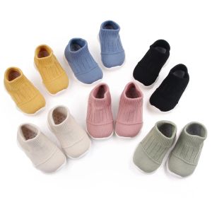 Уличная обувь унисекс для малышей, модная вязаная мягкая обувь для маленьких мальчиков, уличные дышащие кроссовки для новорожденных девочек SHR002