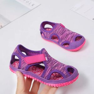 Açık 2022 Yaz Çocuk Sandalet Erkek Beach Sandalet Solid Alt Yumuşak Aşınma Slips Bebek Toddler Ayakkabıları Çocuk Çıplak Ayakkabı Ayakkabıları
