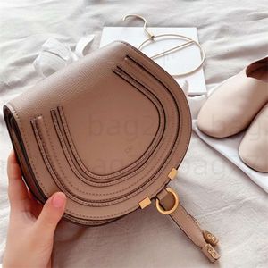 Bolsas de ombro Bolsas de desenhista Mulheres selas arborizadas Embreagem de luxo Vintage Cowskin Couro Hobo Clássico Crossbody Messenger Bolsa de Ombro Fivela Magnética Sacola