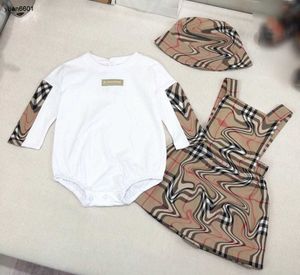 Popular newborn baby jumpsuits infant bodysuit Size 66-100 Spliced design hoodie Checkered back strap dress Fisherman hat Jan20