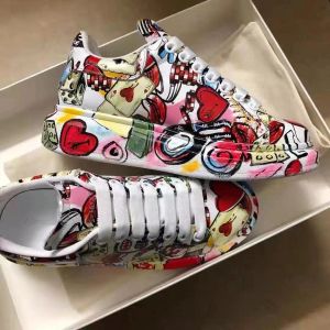Skor 2021 Spring Autumn New Women's Chunky Sneakers Fashion Soft Platform Graffiti Casual Shoes Classic Girls Streetwear Trainers