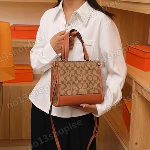 Coach Bag Women Women Luxury CoachShoulder Bag Designer White Black Brown in pelle marrone Stucco a tracolla 6920