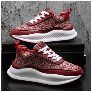 Hot Selling Men Red Lace-Up Mens Outdoor Flat Shoes Billiga Lightweight Man Casual Sneakers Zapatillas de Hombre