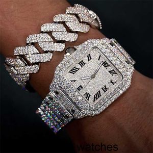 CarterSs tittar på lyxiga diamanter Guldpläterad Iced Out Wrist 925 Sterling Sier VVS Moissanite Hip Hop Quartz för Menlh59yjucaatt