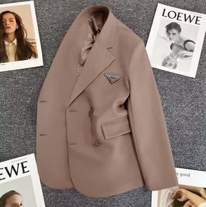 Mulheres trajes de negócios casuais Carta Pra Blazers casuais Jackets Casual Color Metal Metal Padrão Lady Casacs Mens feminino