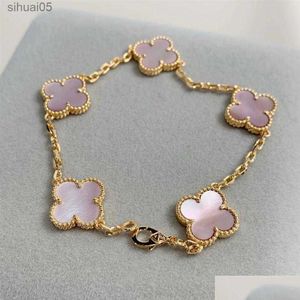 Armband Designer Luxury Clover Armband Mother of Pearl Gol Love Shining Crystal Diamond 240228