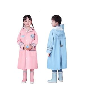 Barn Raincoat Cartoon Polyester Tyg Barnen Onepiece Girl Baby Rain Gear 240226