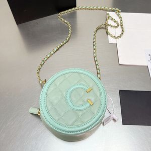 Mody kobiety mini makijaż torba okrągła torba na ramię skórzany wzór diamentu duży logo luksusowa torebka Matelasse łańcuch crossbody torebka mody torba na karty torby