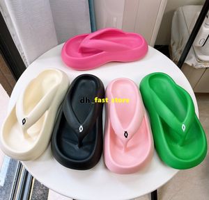 Skumdesigner sandaler berömda kvinnors sandale flip flops skjutreglage sandles gummi klassiska sommar strandskor tofflor lyxiga damer claquette luxe