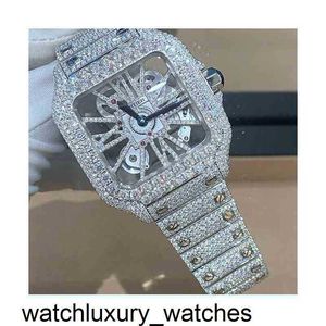 Carterss Luxury Diamonds tittar på Iced Out Fashion Mechanical With Moissanite