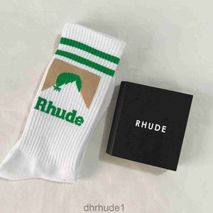 Rhude Meocks Designer Socks para homens de luxo de luxo de alta qualidade Moda representa algodão clássico Let In Air