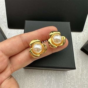 woman jewelry chaneles earrings Earrings Pearl Earrings Fashionable Earrings High Female Letter Earrings