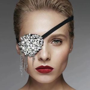 Handgjorda lyxiga strasspärlor Tassel Single Eye Patch Cosplay Face Jewelry for Women Bling Crystal Eye Mask Decoration Gift 240223