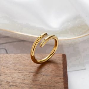 Luksusowy klasyczny projektant ringu paznokci pierścień moda unisex