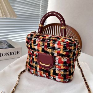 Vintage Colorful Tweed Women Designer Makeup Bag Vanity Box Portable Handle 14x13cm Knitting Stripes Design Carved Gold Hardware Matelasse Chain Shoulder Handbag