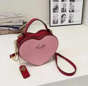 NEW Fashion Heart-shaped Lovely Shoulder Bags for Women PU Leather Female Crossbody Bags Vintage Casual Hand Bags 524524