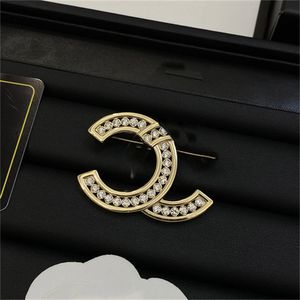 20 Style Designer Brooch Brand C-Letter Pins Brooches Women Luxury Elegant Wedding Party Jewerlry Accessories Cclies Gifts